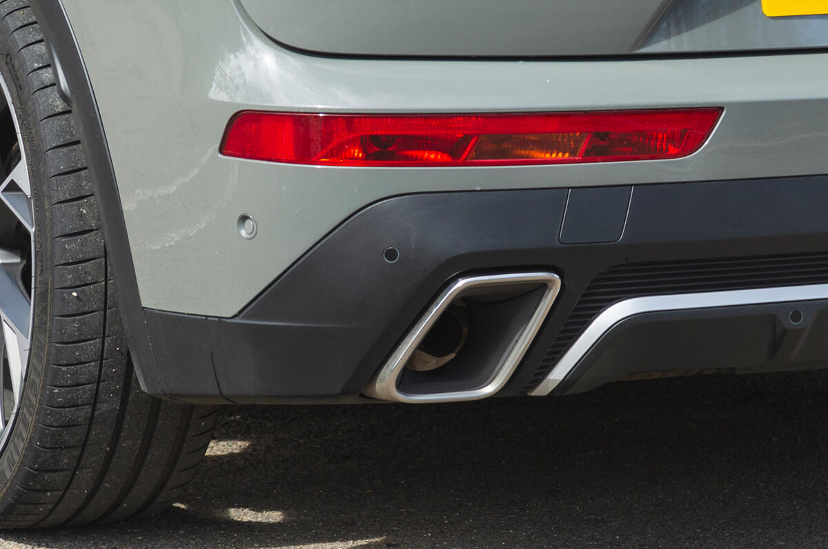 08 DS 7 E Tense 4x4 360 2023 RT exhaust finisher chrome