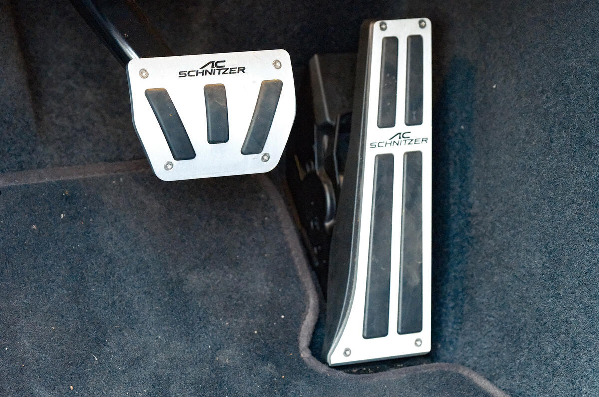 09 AC Schnitzer ACS2 Sport 2024 reivew pedals