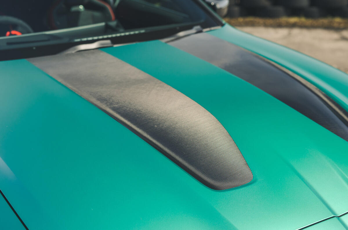 09 BMW M4 CS 2025 review carbon bonnet 09 BMW M4 CS 2025 review carbon bonnet