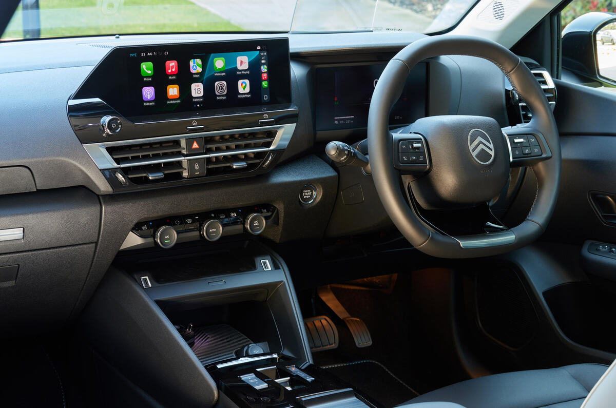 09 Citroen e C4 X 2025 review dashboard 09 Citroen e C4 X 2025 review dashboard
