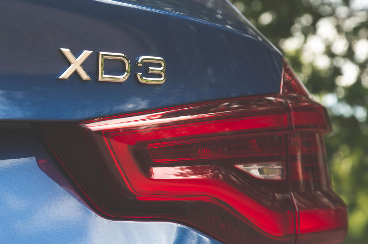 Alpina XD3 2019 UK road test review - rear lights