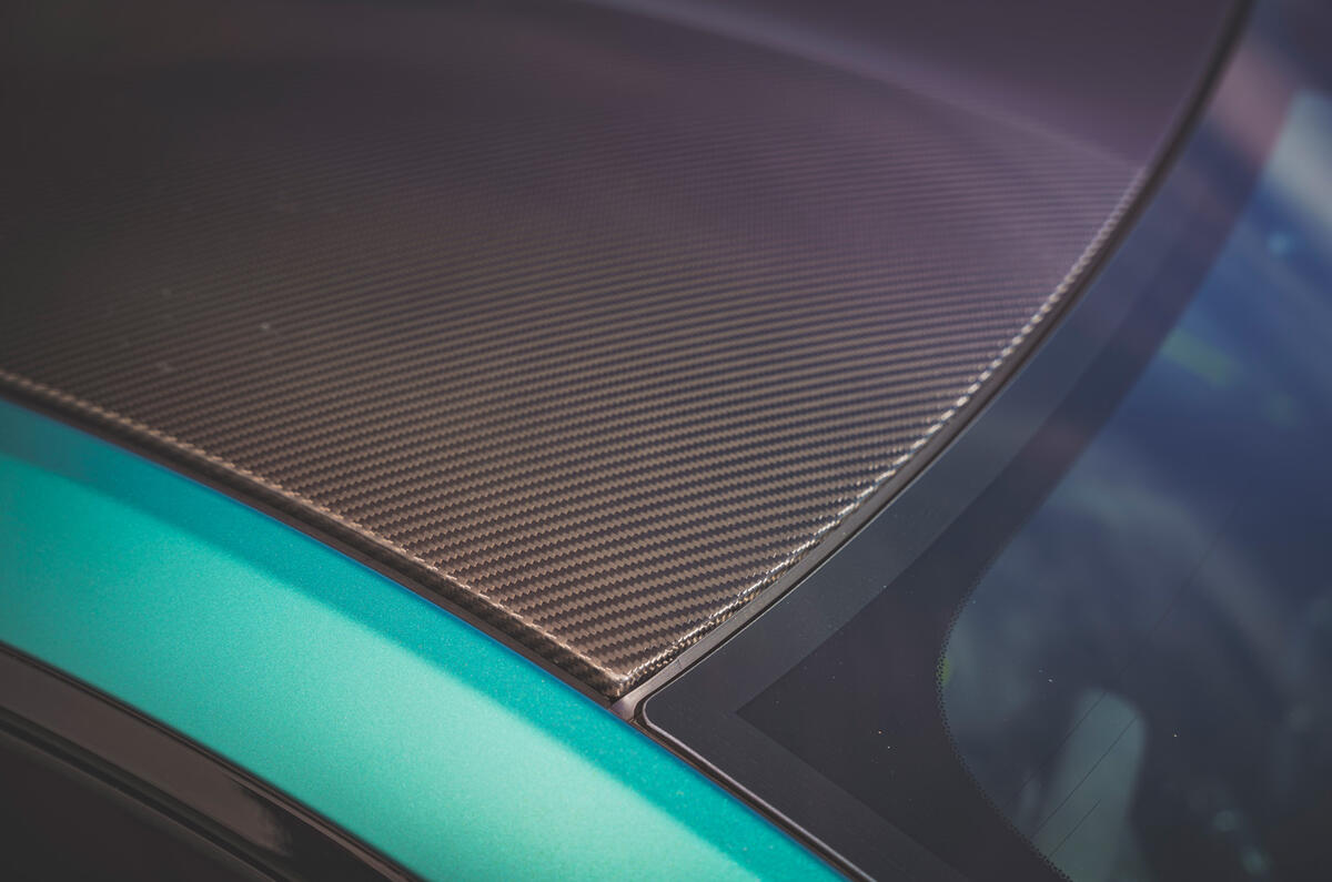 10 Aston Martin Vantage F1 2021 RT carbon roof 10 Aston Martin Vantage F1 2021 RT carbon roof
