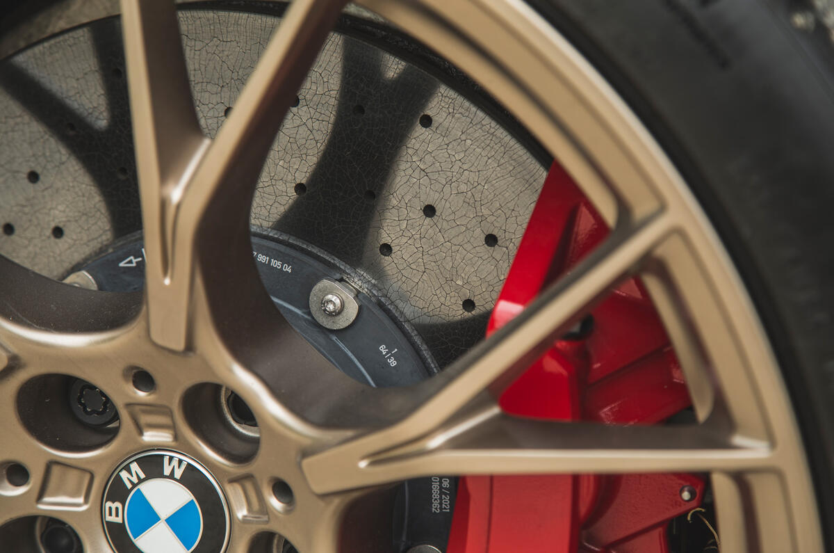 10 BMW M5 CS 2021 RT brake discs 10 BMW M5 CS 2021 RT brake discs