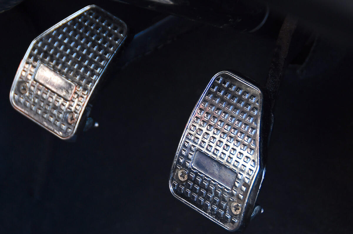 10 Electrogenic Mini Cooper electric 2022 FD pedals 10 Electrogenic Mini Cooper electric 2022 FD pedals