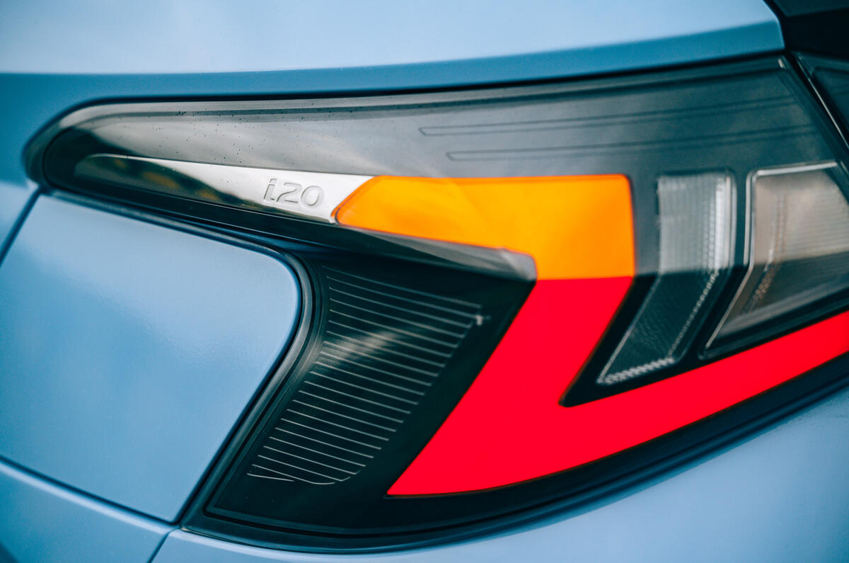 10 Hyundai i20 N 2021 RT rear lights