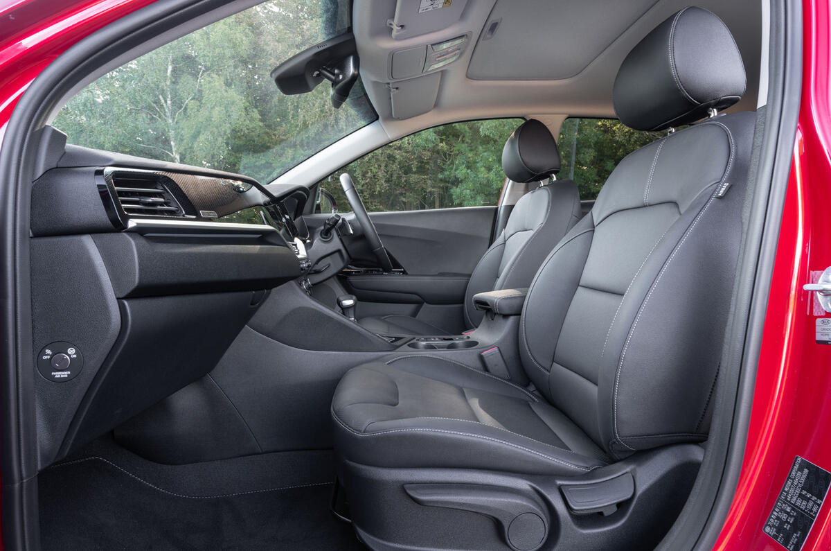 10 Kia Niro 2021 road test review cabin