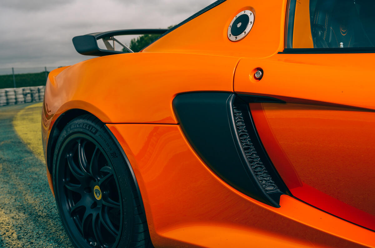 10 Lotus Exige Spot 390 Final 2021 RT air intake