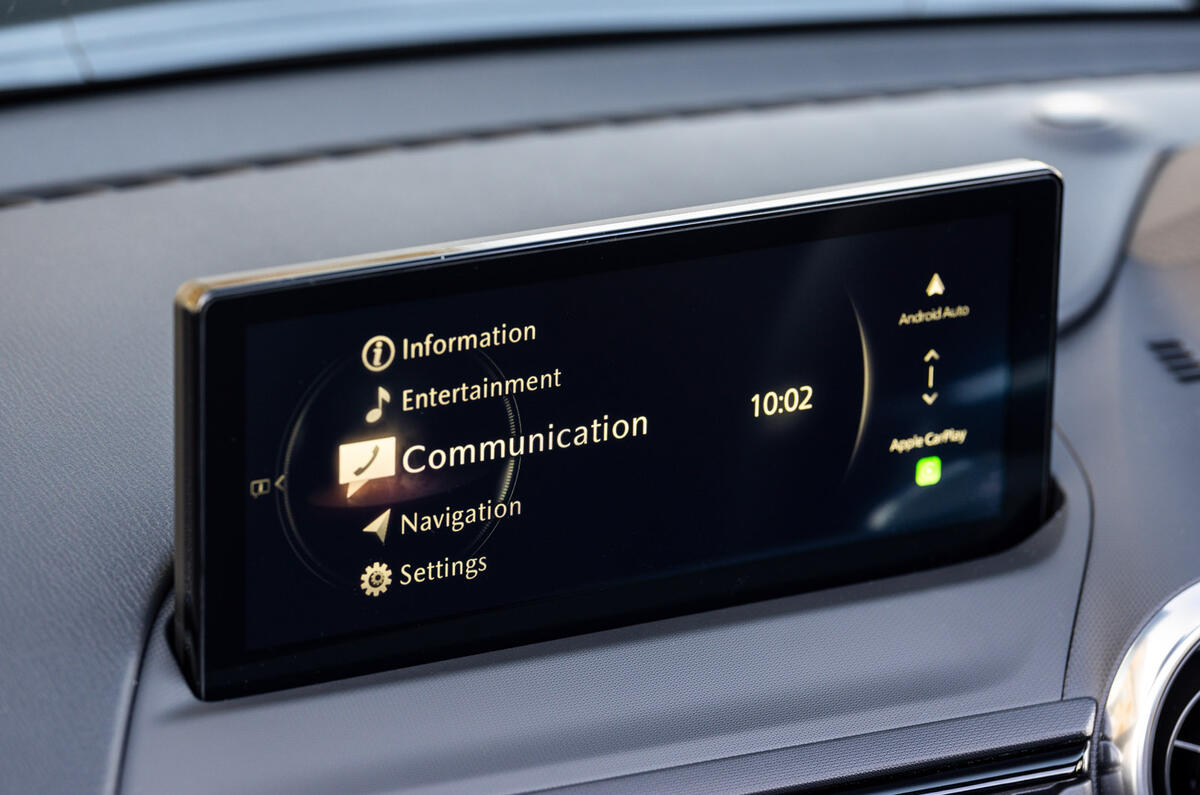 10 Mazda MX 5 review 2024 multimedia