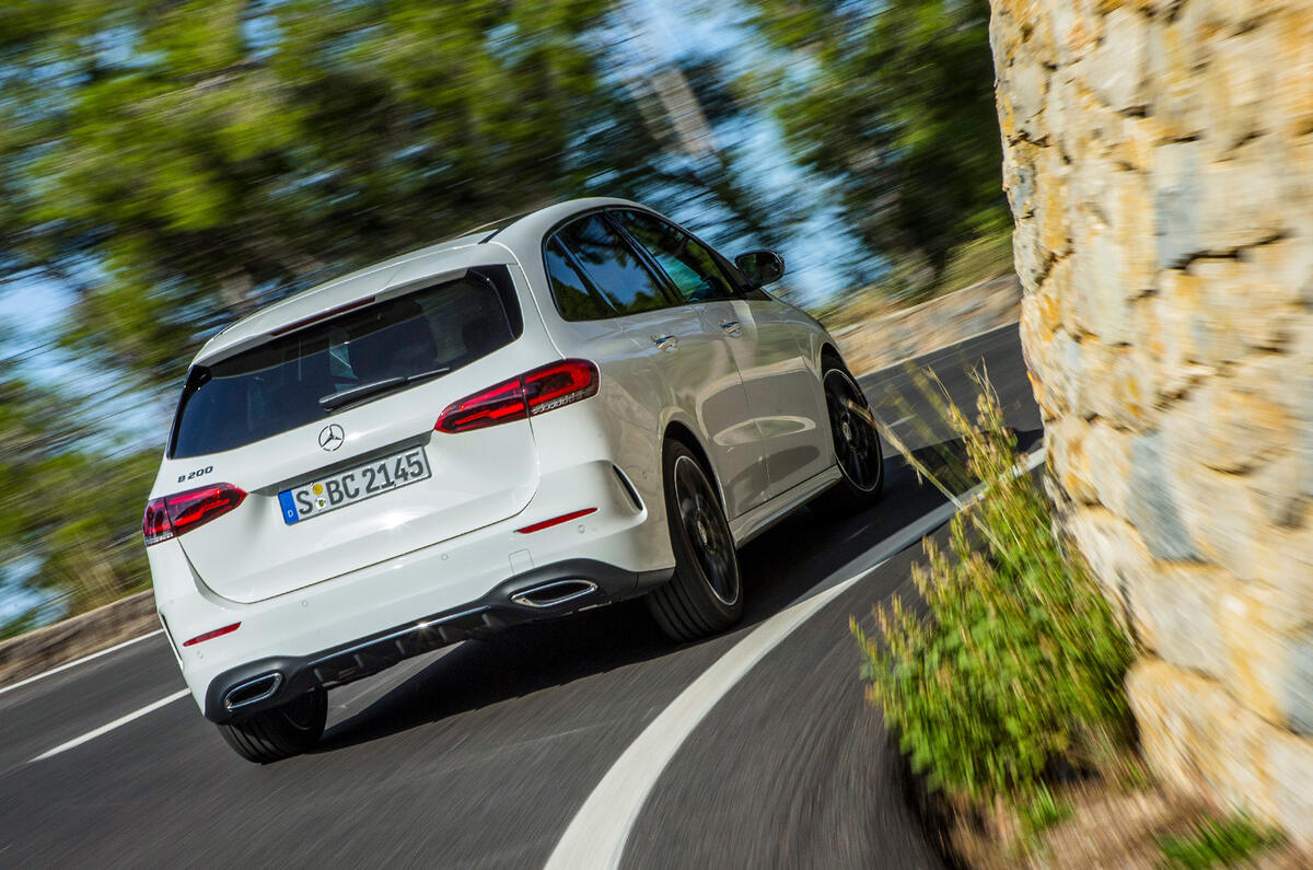 Mercedes-Benz B-Class review - cornering rear