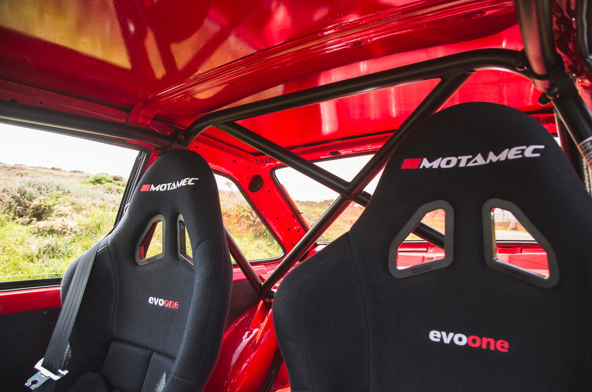 10 MST Mk2 2021 rt seats