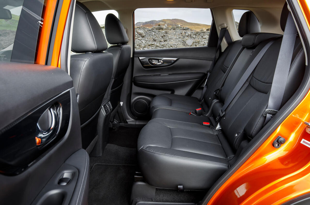 Nissan X-Trail road test review - rear seats legroom