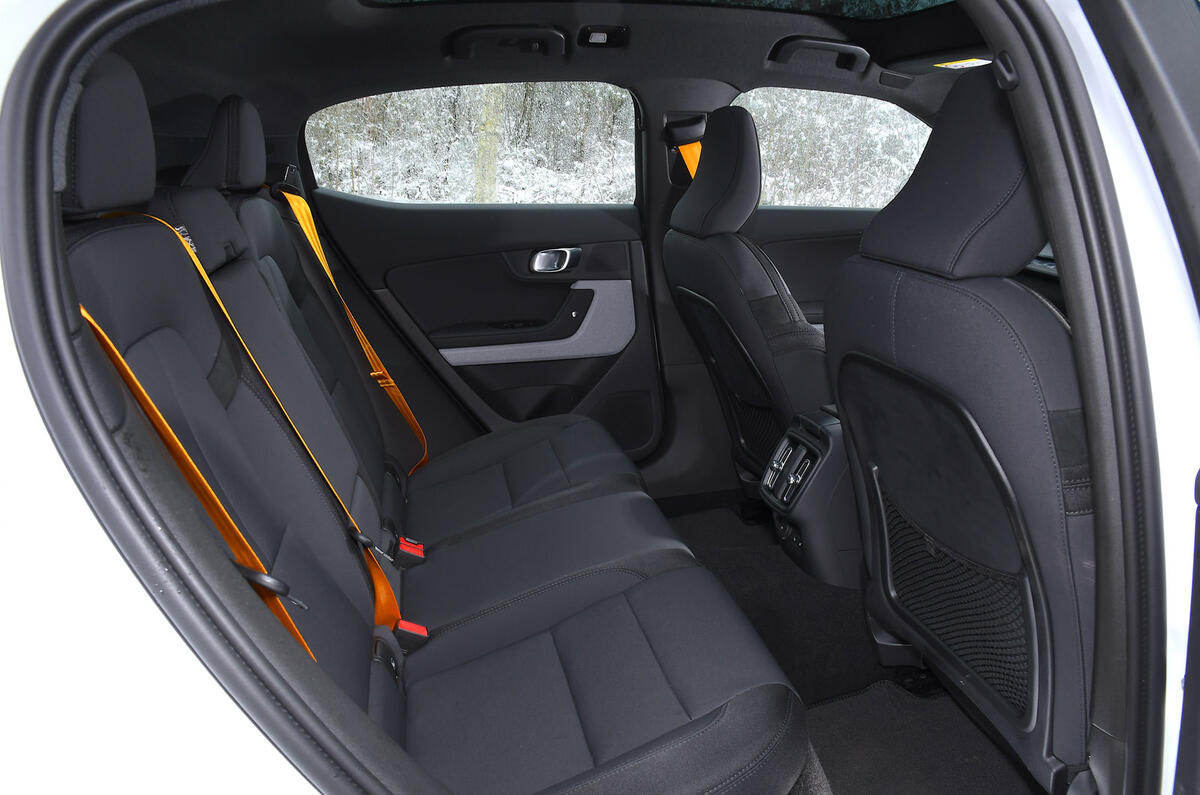 10 Polestar 2 BST Edition 270 RT 2023 rear seats