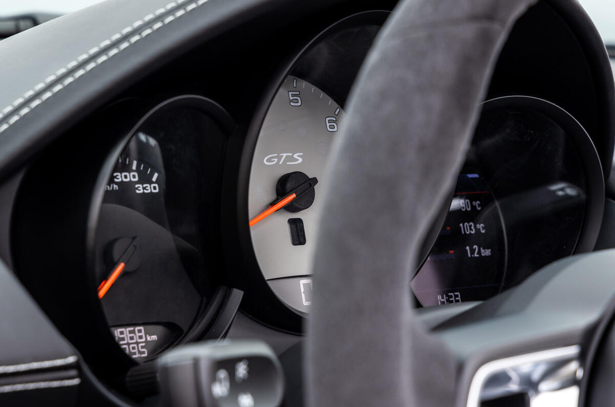 Porsche 718 Boxster GTS 4.0 2020 road test review - instruments Porsche 718 Boxster GTS 4.0 2020 road test review - instruments