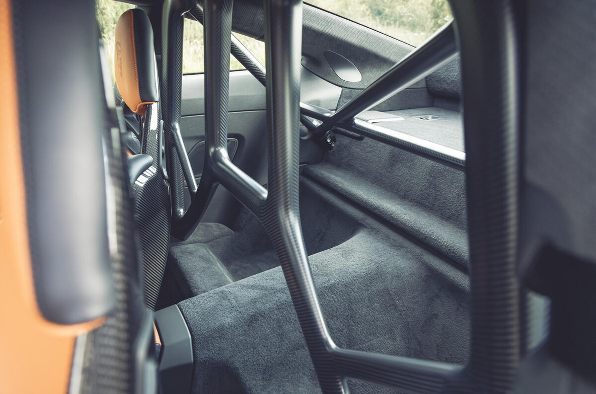 10 Porsche 911 S:T 2024 roll cage 10 Porsche 911 S:T 2024 roll cage