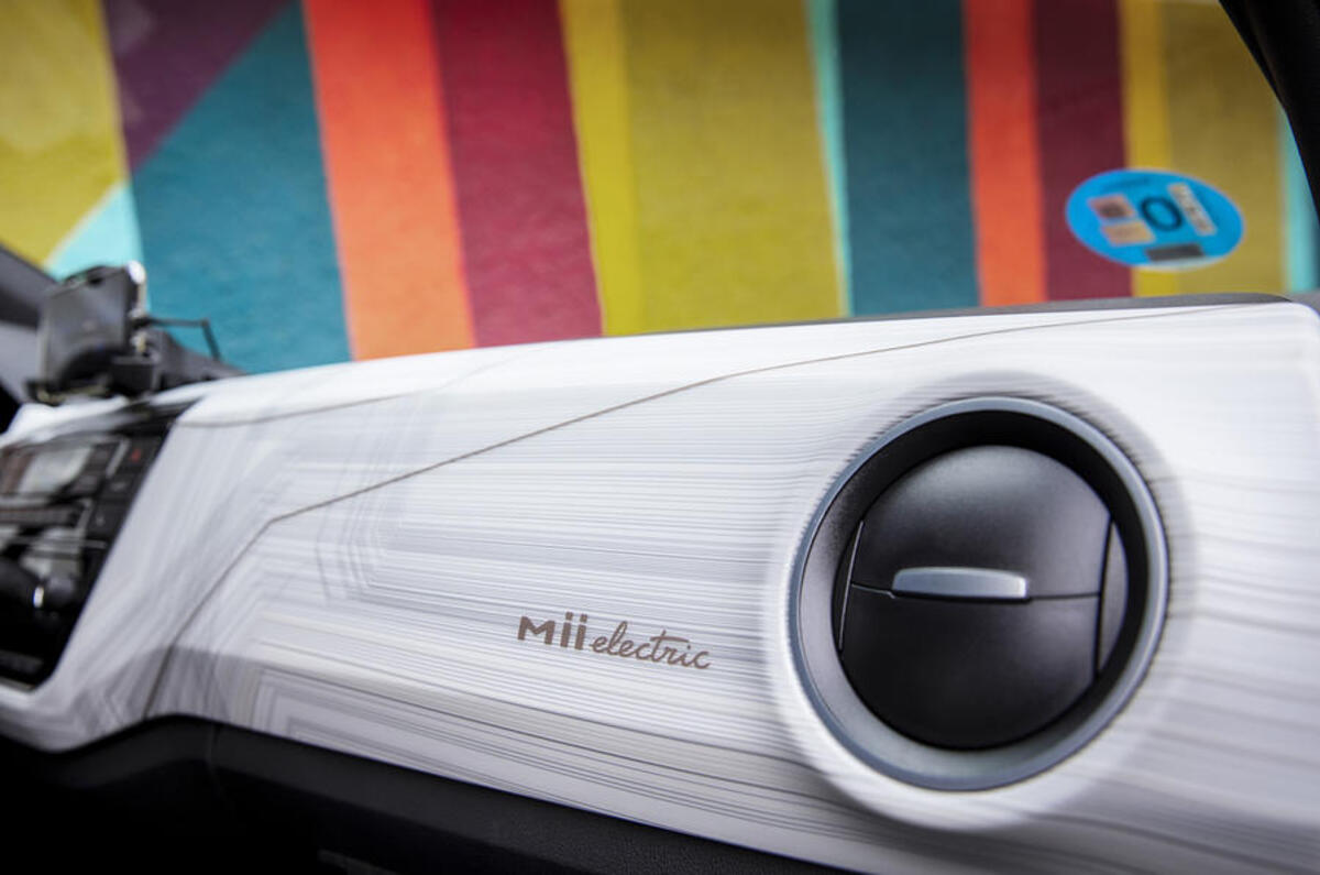 Seat Mii Electric 2020 road test review - interior trim