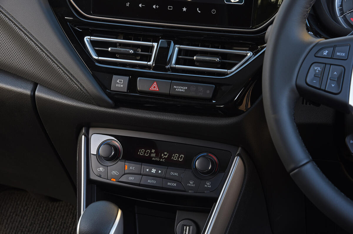 10 Suzuki S Cross 2022 road test review climate controls 10 Suzuki S Cross 2022 road test review climate controls