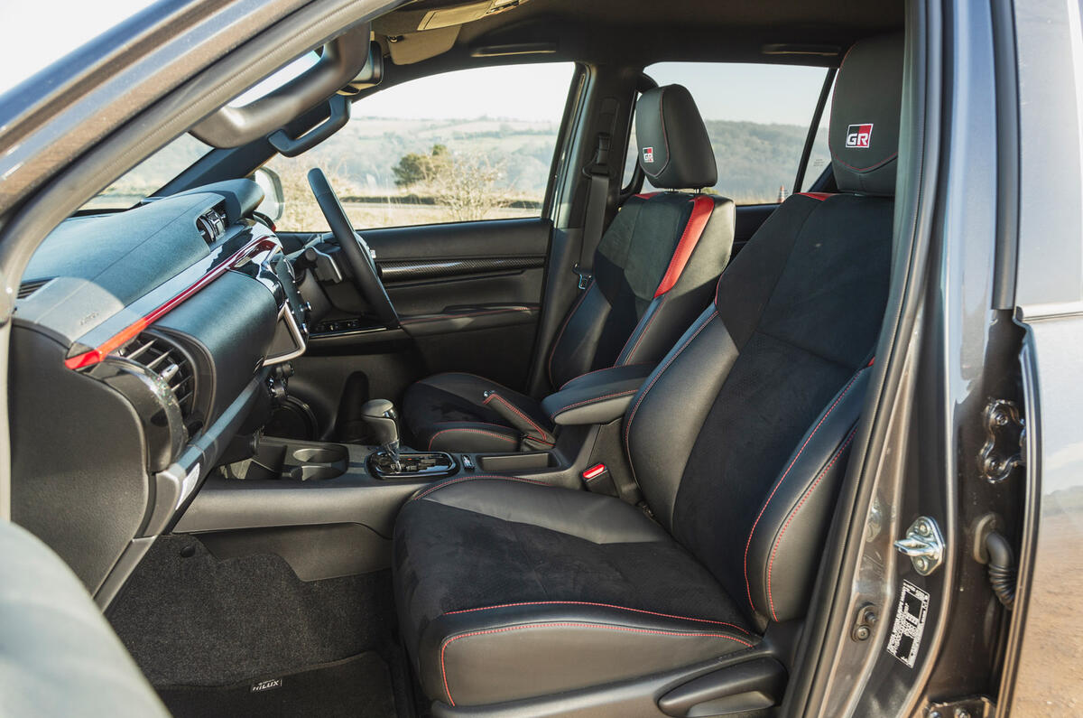 10 Toyota Hilux GR Sport RT 2023 front seats 10 Toyota Hilux GR Sport RT 2023 front seats