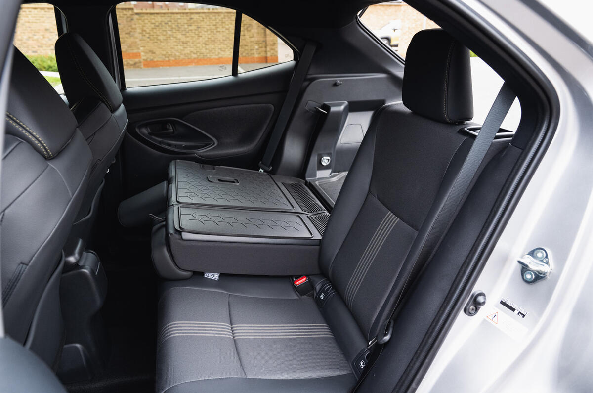 10 Toyota Yaris Cross 2021 UK FD rear seats