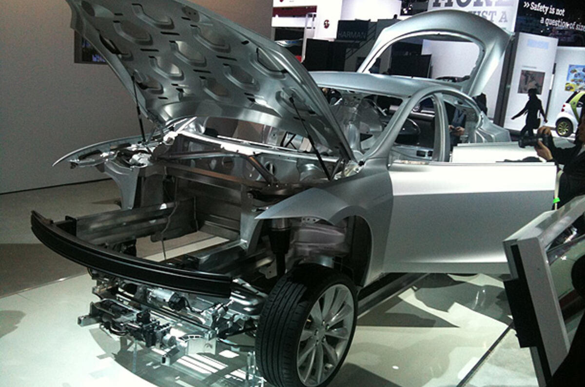 no title Detroit motor show: Tesla Model S tech