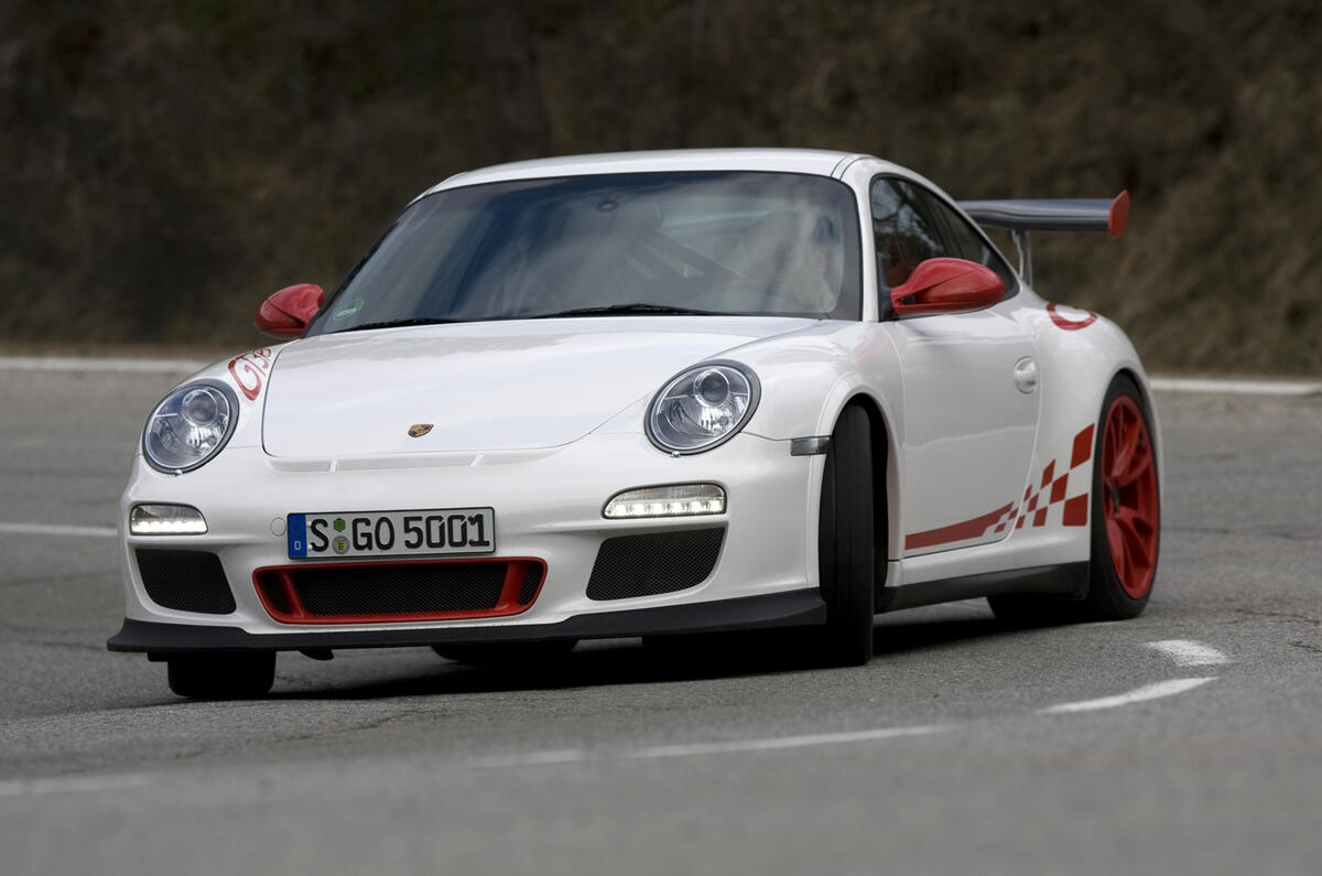 Porsche 911 GT3 RS cornering