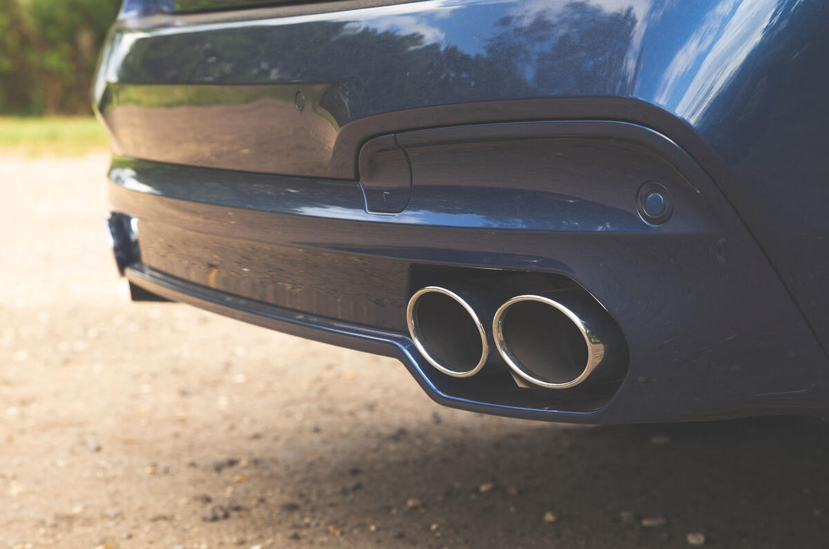 Alpina XD3 2019 UK road test review - exhausts