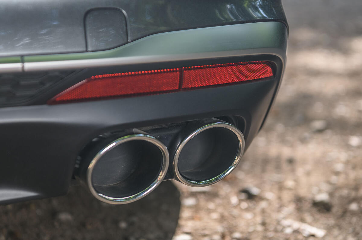 Audi S4 TDI 2019 road test review - exhausts