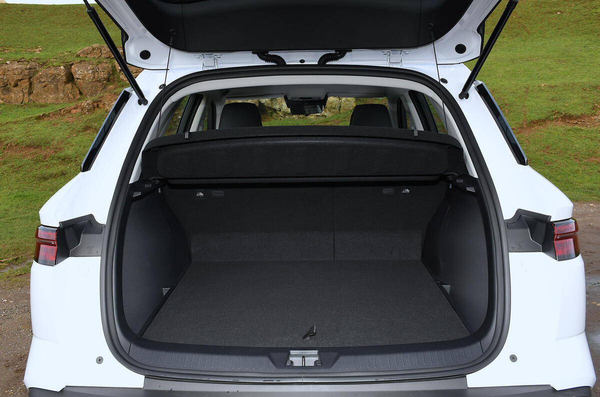 11 BYD Sealion 5 dm i autocar road test review boot