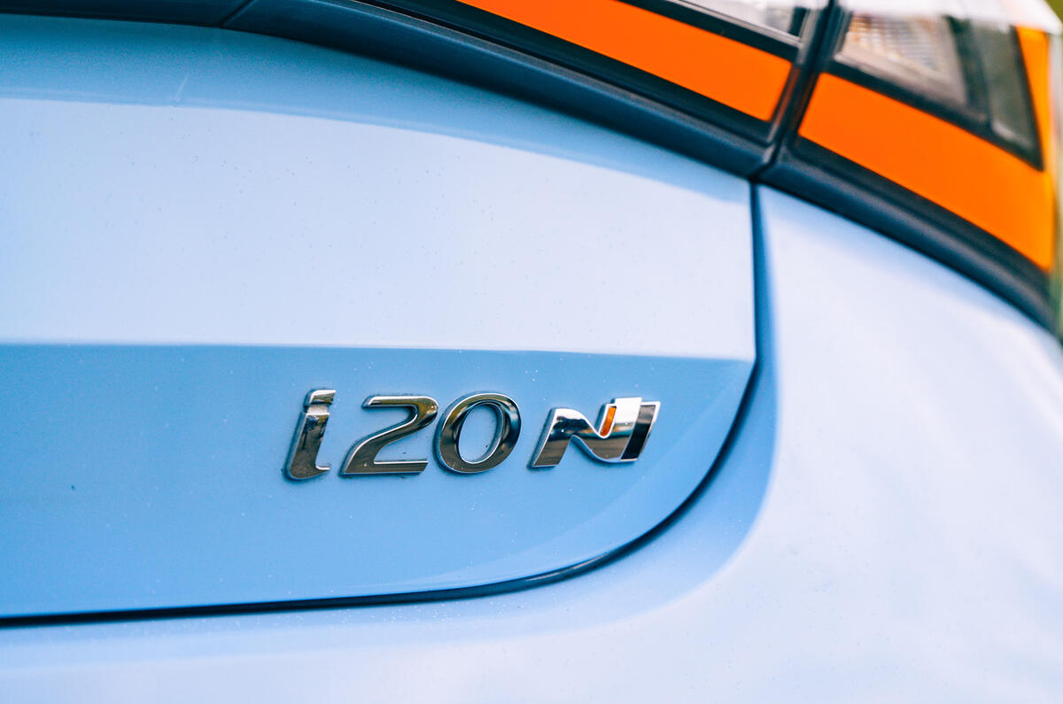 11 Hyundai i20 N 2021 RT rear badge
