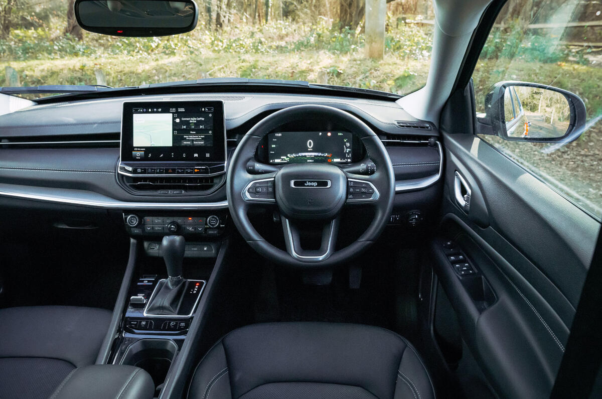 11 Jeep Compass 4xe 2022 road test review dashboard 11 Jeep Compass 4xe 2022 road test review dashboard