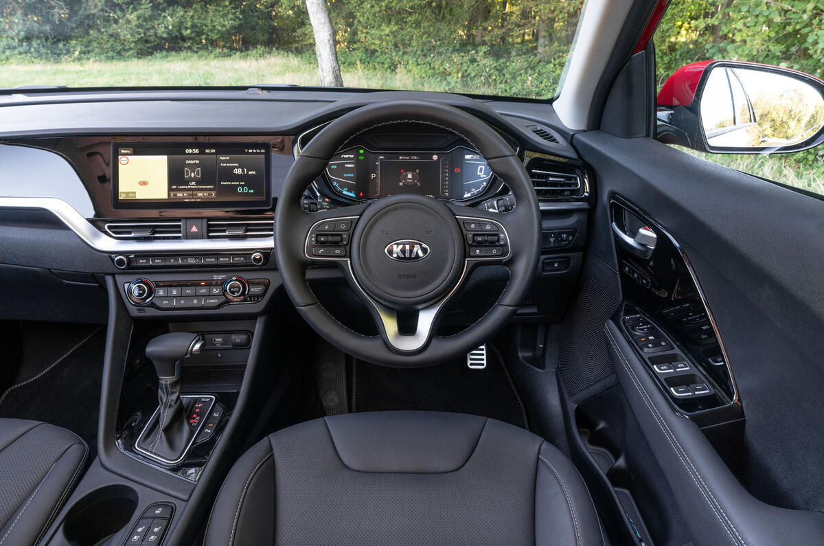 11 Kia Niro 2021 road test review dashboard