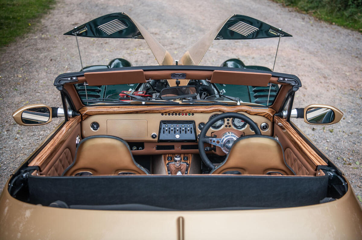 Morgan Aero GT 2018 review - cabin