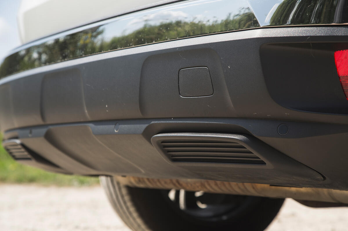 11 Peugeot 3008 2021 RT exhausts 11 Peugeot 3008 2021 RT exhausts