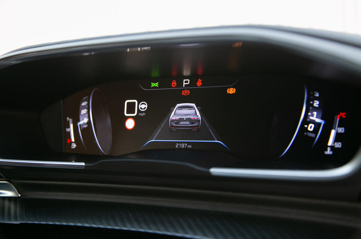 Peugeot 508 SW 2019 review - instruments