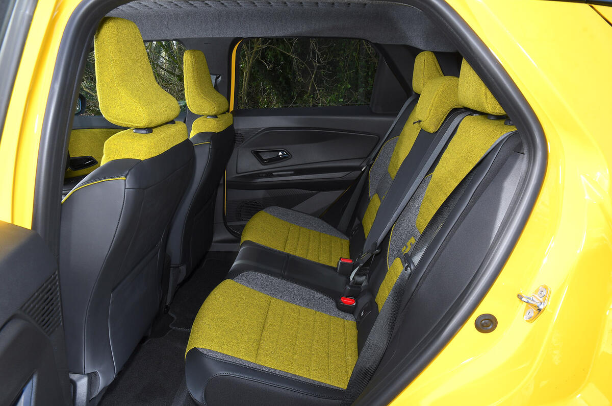 11 Renault 5 2025 road test review rear seats