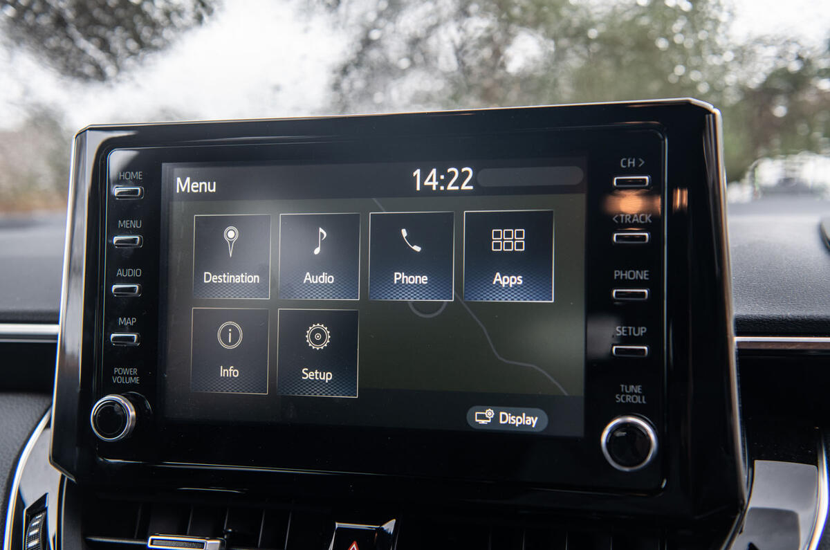 Toyota Corolla Touring Sports 2019 road test review - infotainment menus