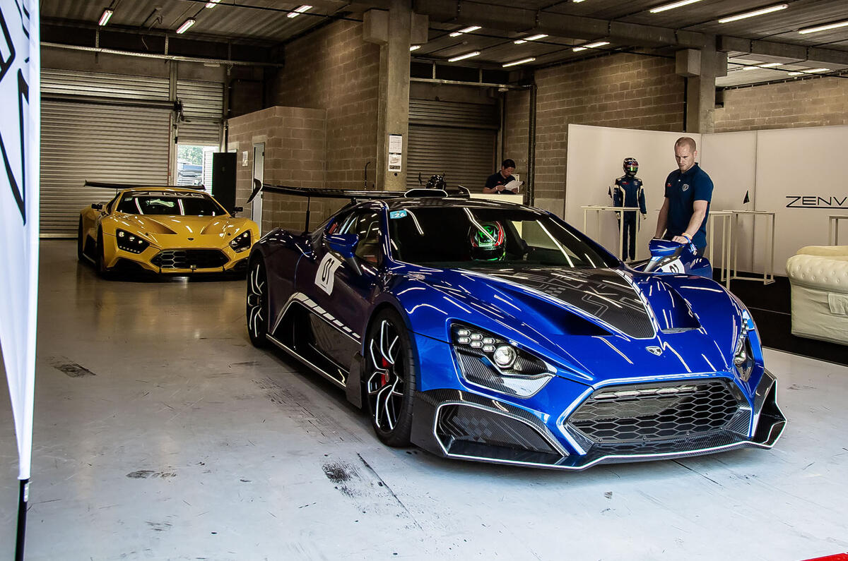 Zenvo TSR-S 2020 road test review - pits Zenvo TSR-S 2020 road test review - pits