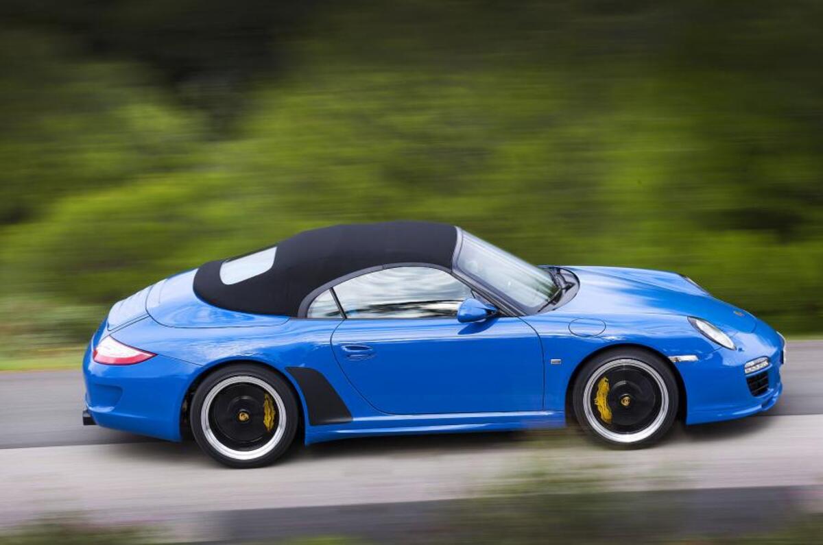 Porsche 911 Speedster roof up
