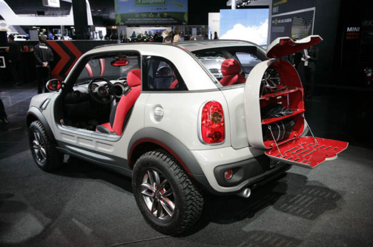 no title Detroit motor show: Mini Beachcomber