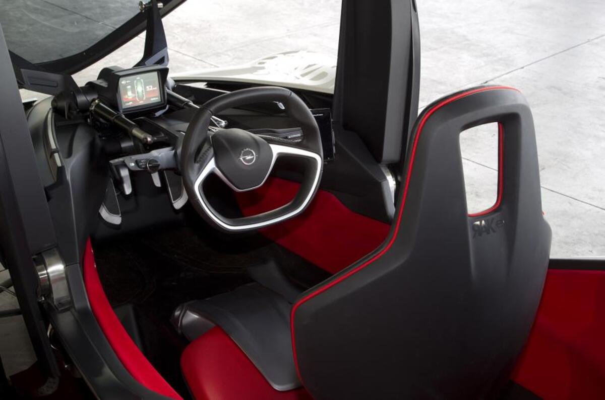 Opel Rak-e interior