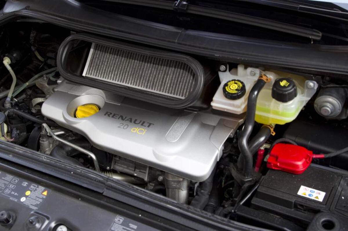 2.0-litre Renault Grand Espace diesel engine