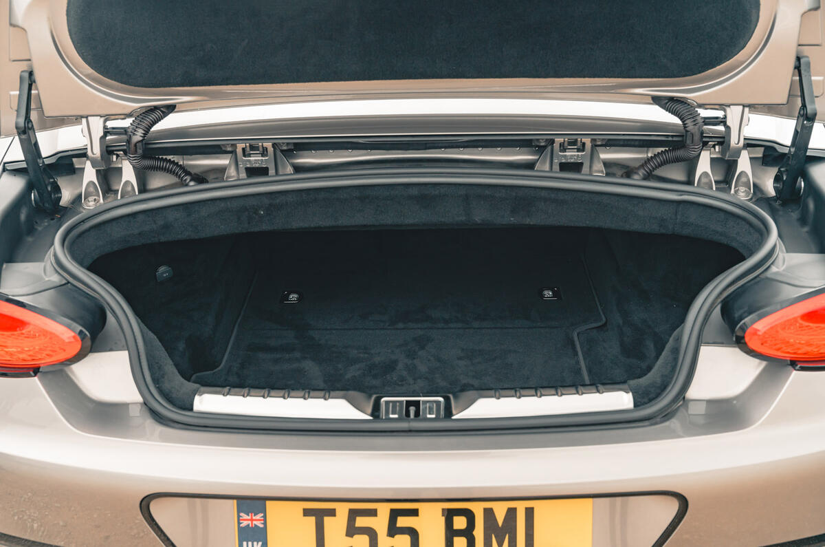 12 Bentley Continental GTC convertible RT 2023 boot