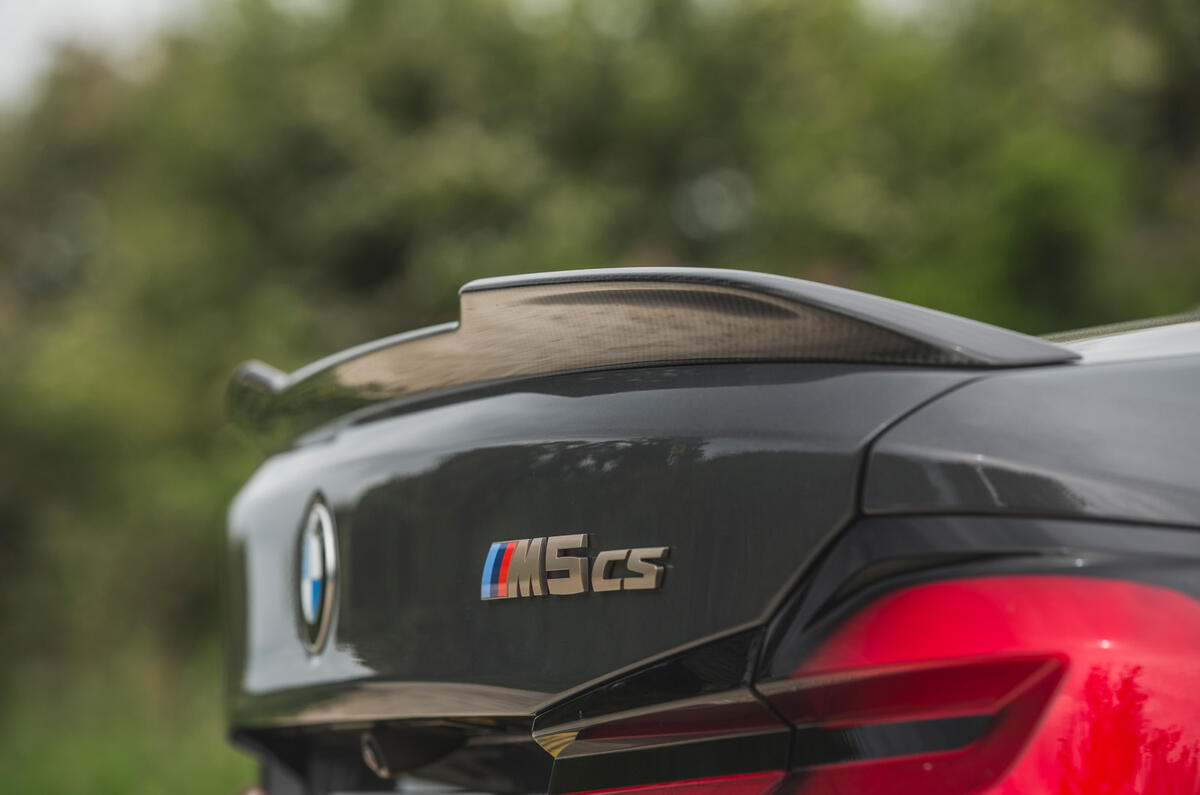 12 BMW M5 CS 2021 RT spoiler 12 BMW M5 CS 2021 RT spoiler