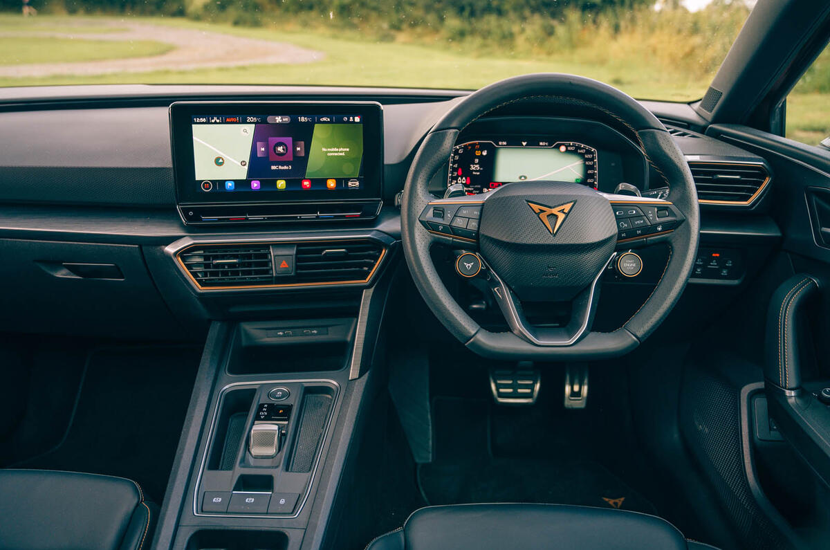 12 Cupra Leon Estate 2021 road test review dashboard 12 Cupra Leon Estate 2021 road test review dashboard