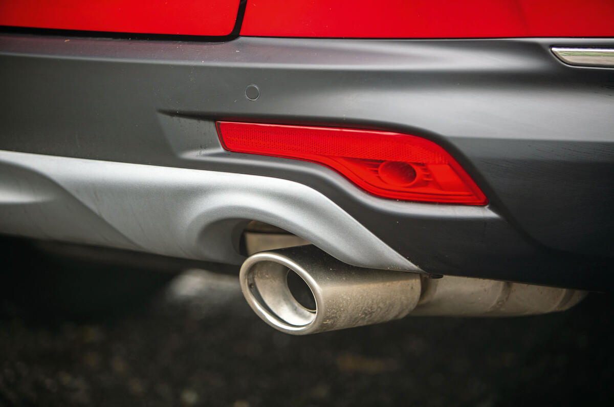 Honda CR-V 2018 road test review - exhaust