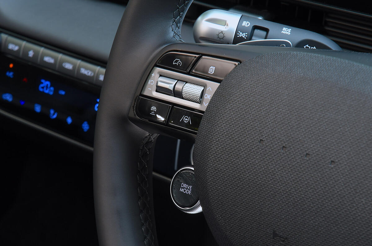 12 Hyundai Ioniq 5 2024 review steering wheel buttons 12 Hyundai Ioniq 5 2024 review steering wheel buttons