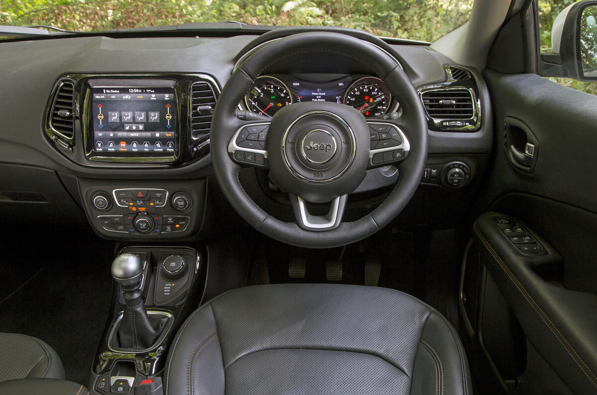 Jeep Compass 2018 road test review - dashboard