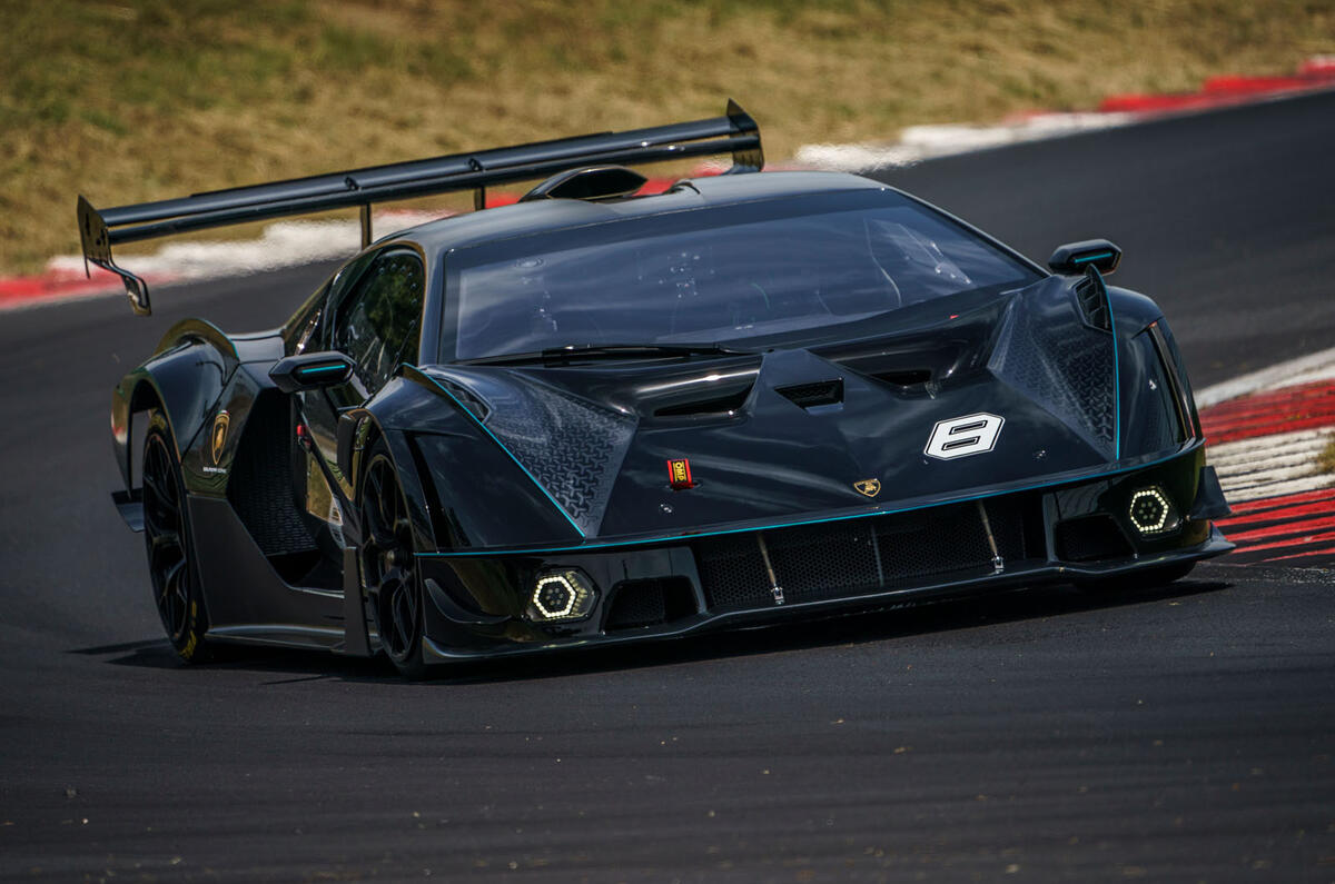 12 Lamborghini Essenza SCV12 2021 RT cornering front