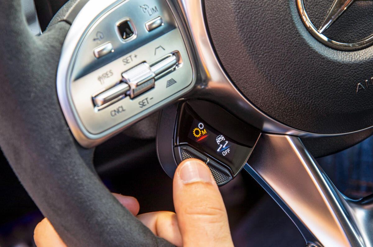 Mercedes-AMG A35 2018 review - driving modes