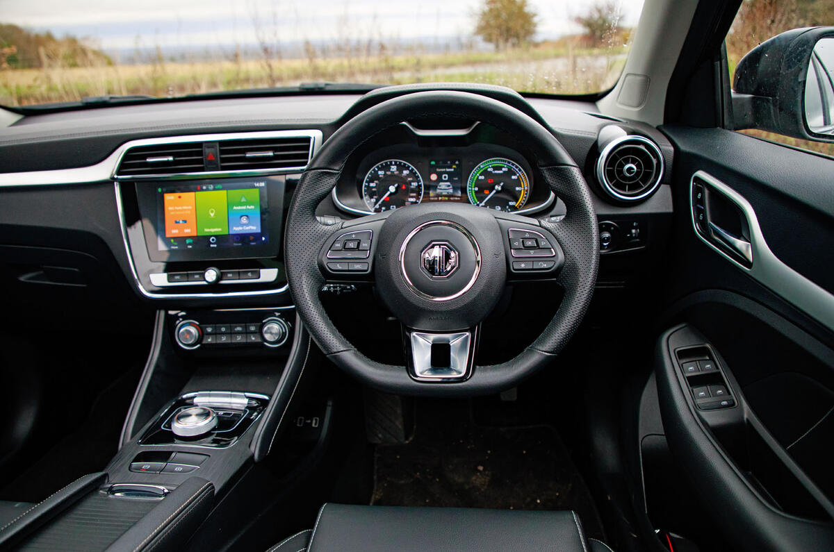 MG ZS EV 2019 road test review - dashboard