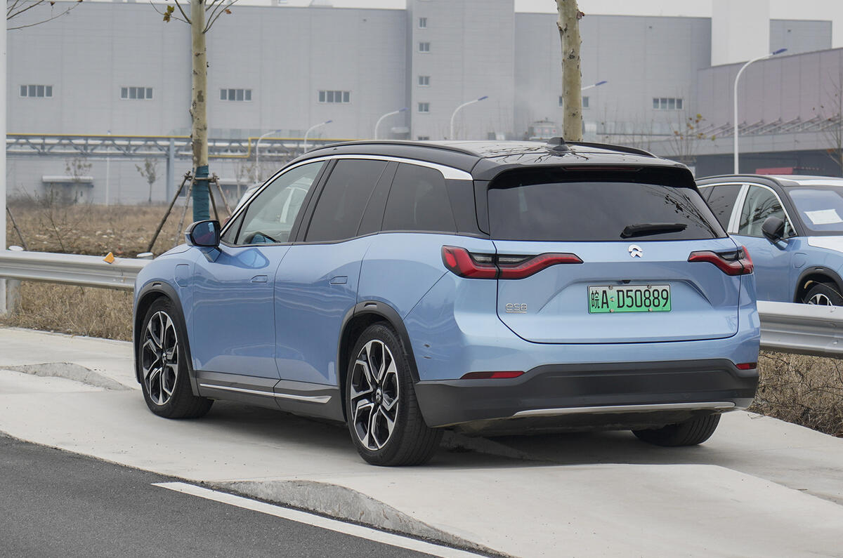 Nio ES8 road test review - static side